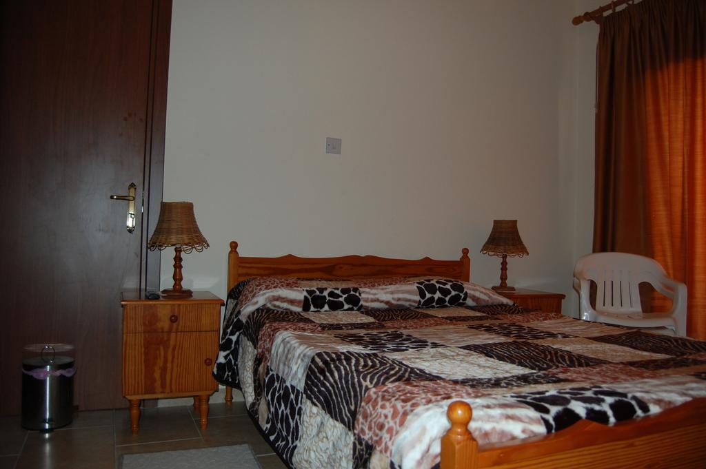 Nicos & Olympia Apartment *